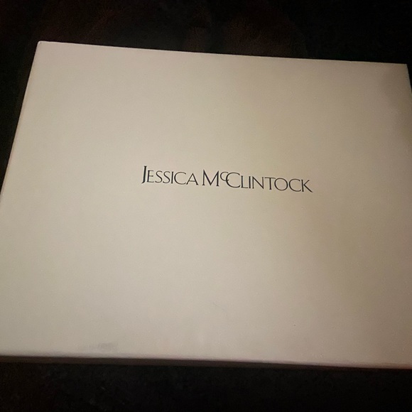 Jessica McClintock Evening Bag with Chain Strap & Two Hair Accessories - Picture 5 of 5